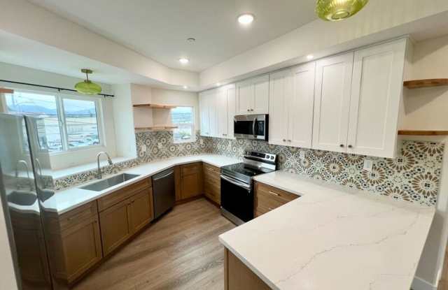 669-2 Townsite Dr Gallery 1