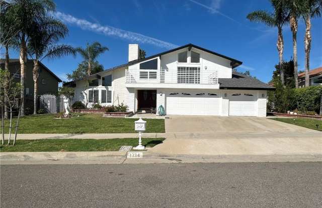 1734 N Yurok photos photos