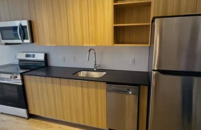 724 E 27TH St. photos photos