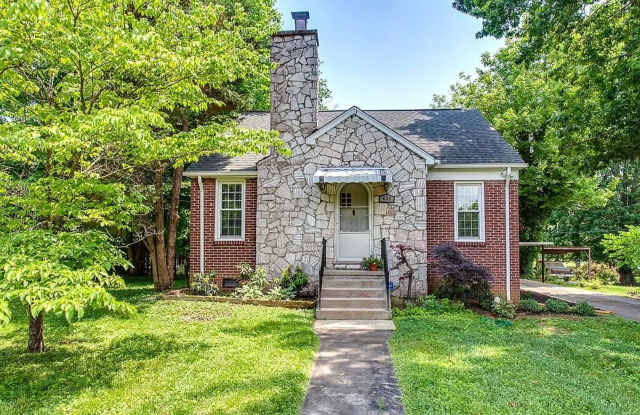 Charming 2 bedroom house in South Knox! photos photos
