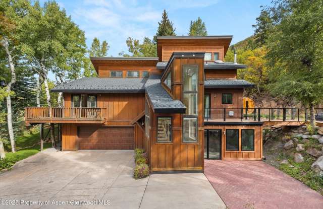 314 Mountain Laurel Drive Gallery 2