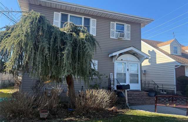 219 Manhattan Avenue photos photos