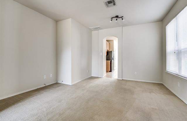 10337 Waterbury Drive Gallery 3