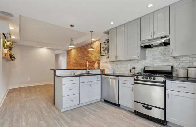 904 Dickinson Street - 2 - 904 Dickinson Street, Philadelphia, PA 19147