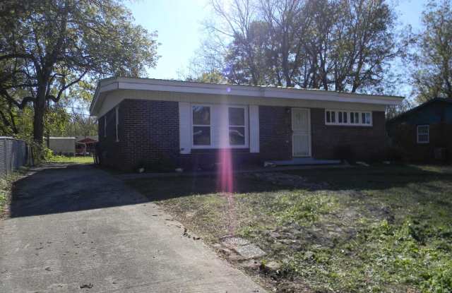 1201 RAYFIELD DRIVE Gallery 2