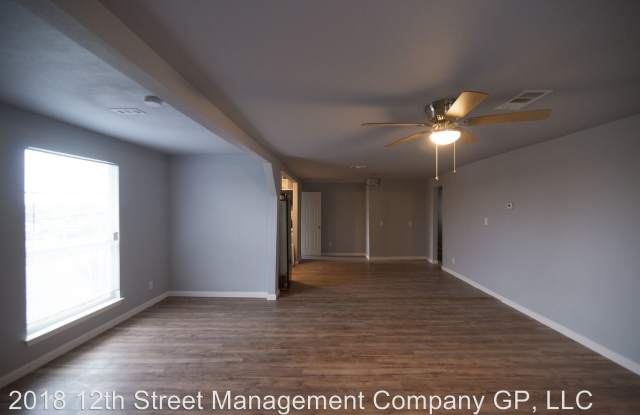 1200 Walnut Gallery 2