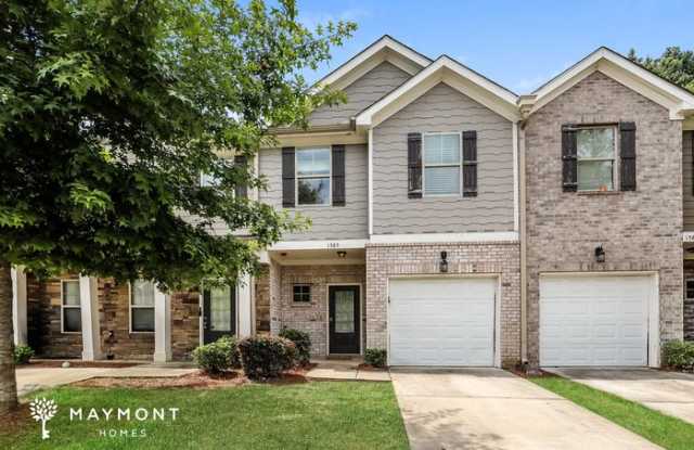 1585 Iris Walk photos photos