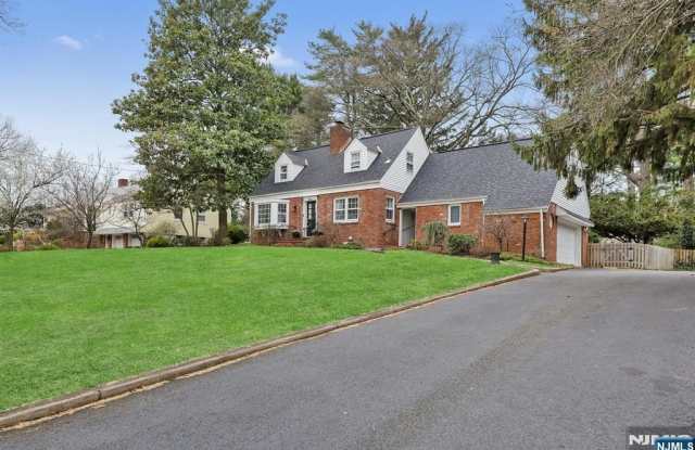 502 Lincoln Avenue photos photos