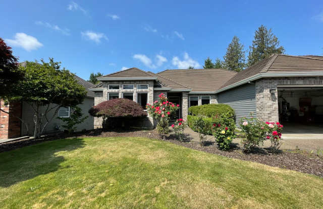 Custom Traditional Home in Montreux Neighborhood 3Bd/2Ba Home with 3 Car Garage!! Close to Cedar Mill and HWY 26!!! photos photos