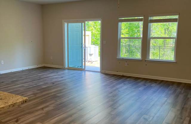 226 Timberland Avenue Gallery 3