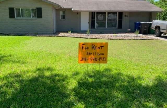 8411 Cimarron Dr - 8411 Cimmaron Drive, San Antonio, TX 78218