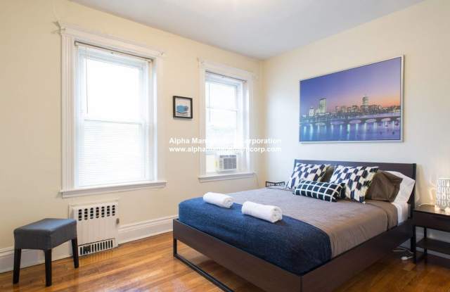 Two Bed 1st floor walkup w/h  hw - 126 Warren Street, Boston, MA 02135