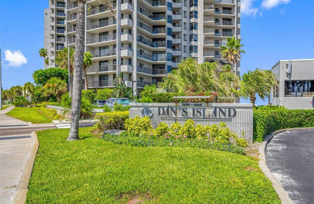 1660 GULF BOULEVARD photos photos