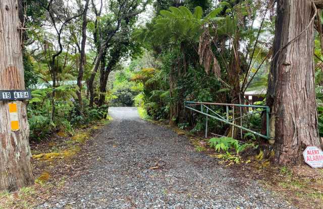 Cozy 2-Bedroom House in Volcano - 19-4194 Alanui Iiwi, Volcano, HI 96720