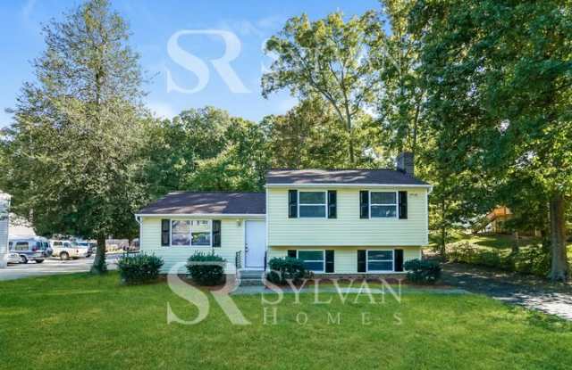 1403 Bull Run Court photos photos
