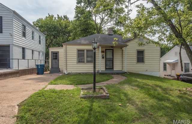 320 Millman Drive photos photos