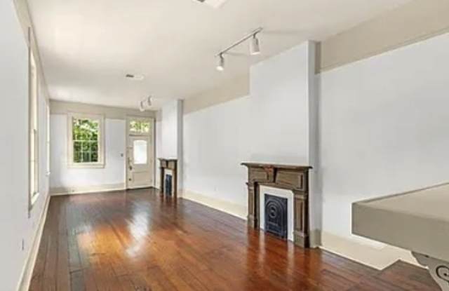 1526 Saint Mary Street Gallery 2