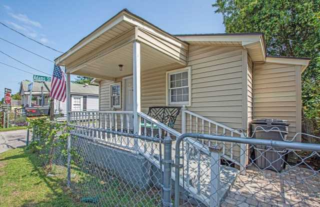 2063 Arbutus Ave photos photos 2063 Arbutus Ave photos photos