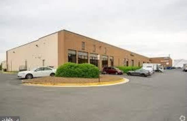 8196 TERMINAL Road Gallery 2