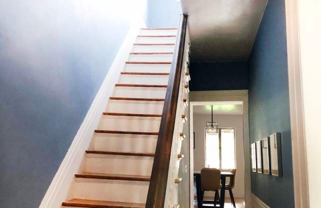 3 bed 1 bath - beautiful Southside flats home, central air, in unit laundry, udpated photos photos