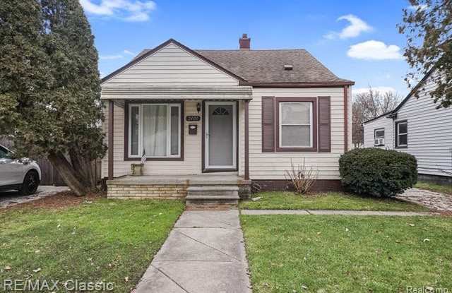 2400 DALLAS Avenue - 2400 Dallas Avenue, Royal Oak, MI 48067