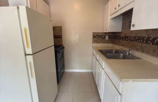 2226 Leo Drive photos photos