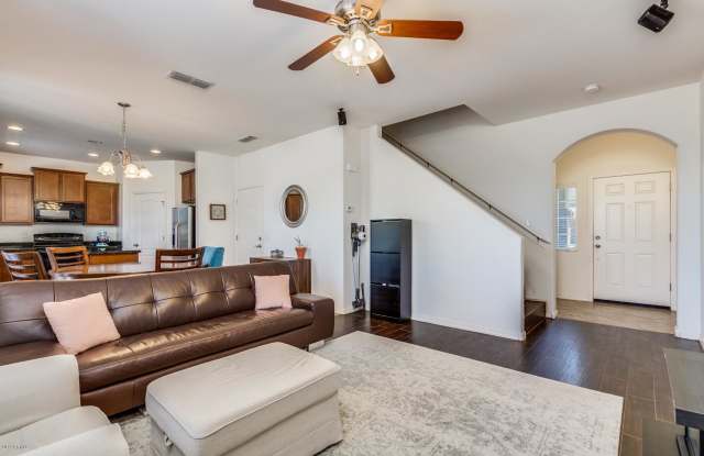 5904 S 35TH Place Gallery 3