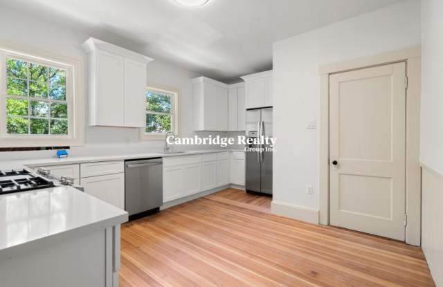 45 Packard Ave. Gallery 1
