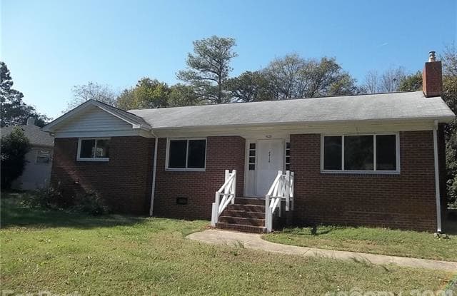 4414 Longwood Drive - 4414 Longwood Drive, Charlotte, NC 28209
