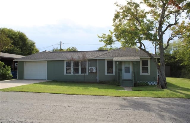 611 4th St. - 611 4th Street, Portland, TX 78374