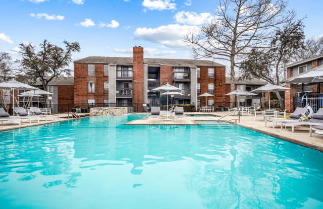 Landmark at Prescott Woods Apartment Homes Gallery 4