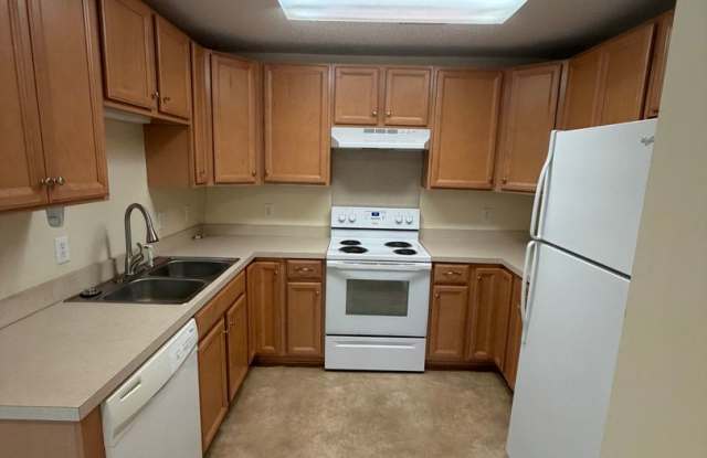 2 Bed, 2 Bath Condo Available - 6280 Rolling Fork Road, North Charleston, SC 29406
