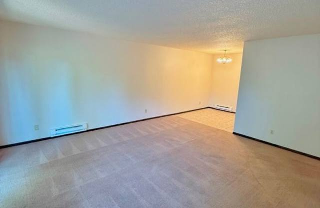 18524 TM JD GISZ LLC Gallery 3