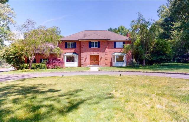 223 Jonathan Drive Gallery 2