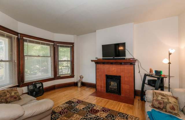 Farwell House photos photos