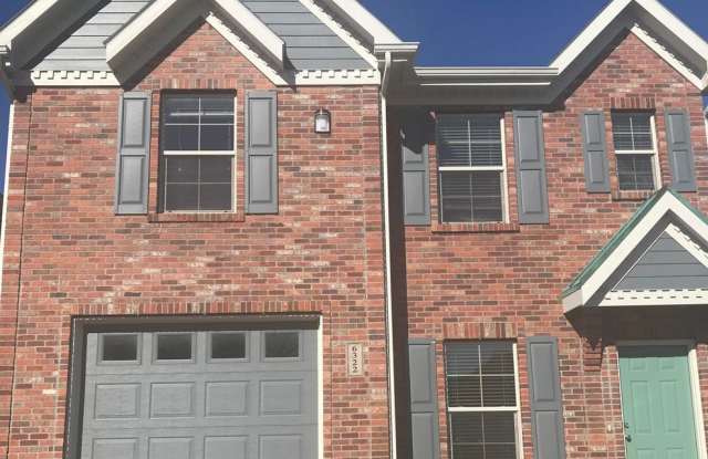 Wonderful 3 bed 3.5 bath near Clinton Lake! photos photos