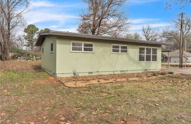 3070 Mount Comfort  RD photos photos