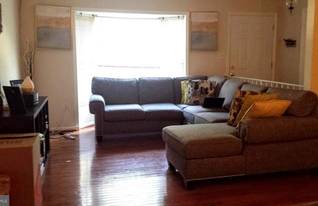 2221 MCLEAN PARK ROAD Gallery 3