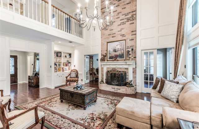 9 Mallard Glen Place - 9 Mallard Glen Place, The Woodlands, TX 77381