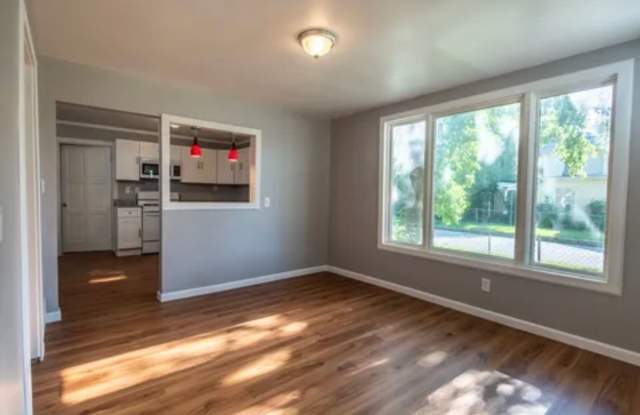 Cozy 2 Bed 1 Bath House in Council Bluffs! photos photos Cozy 2 Bed 1 Bath House in Council Bluffs! photos photos