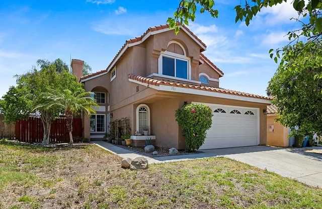 Spacious Two-Story Home in Lake Elsinore photos photos
