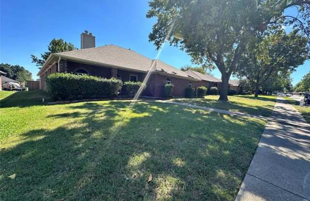 3420 Lily Lane Gallery 2