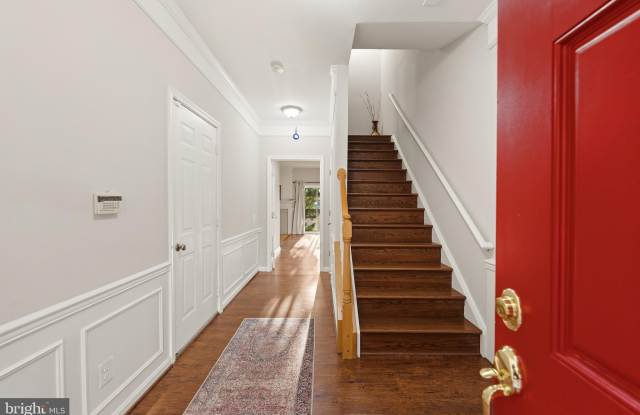 1122 CYPRESS TREE Place Gallery 4