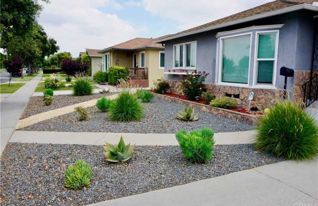 5028 Bellflower Boulevard Gallery 2