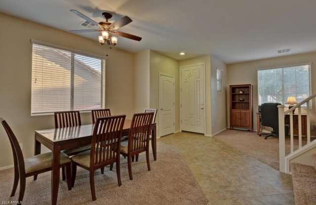 2065 S MARTINGALE Road Gallery 4