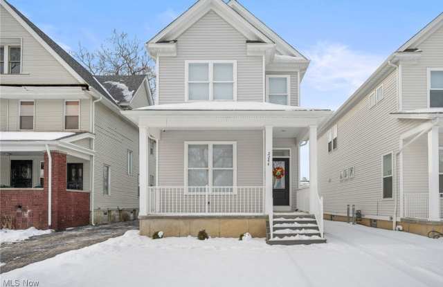 2244 E 100th Street photos photos