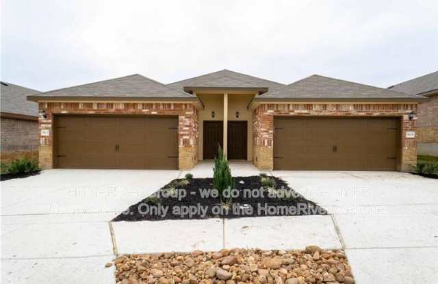 390 Joanne Loop photos photos