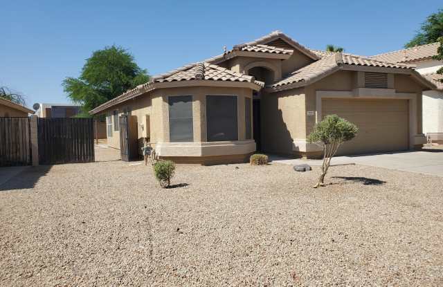1737 E MORGAN Court Gallery 2