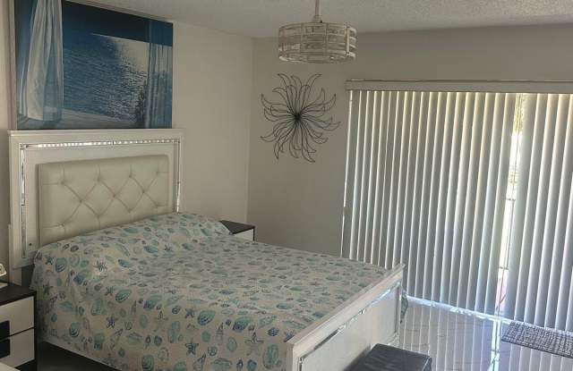 4557 LUXEMBURG Court Gallery 3