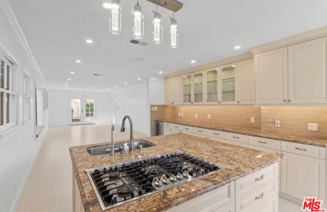 2128 Camden Avenue photos photos